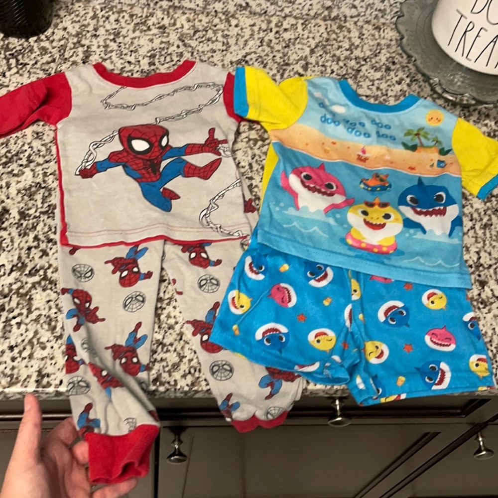 2 Pre-Loved Toddler Character Pajamas Size 3T